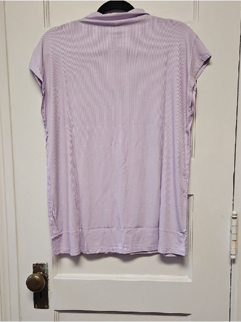 Women's Lilac Ribbed Mock-Neck Sleeveless Top - Picture 5 of 10